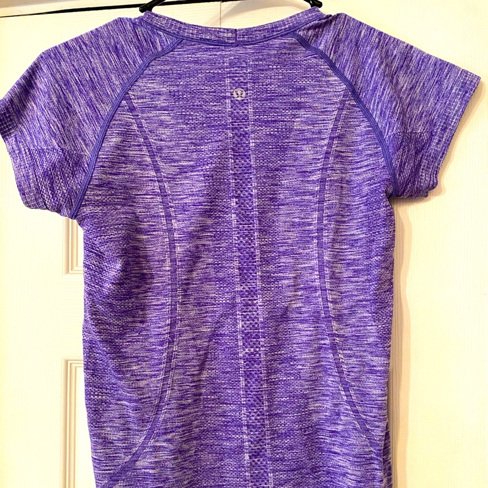 purple Lululemon top size 6